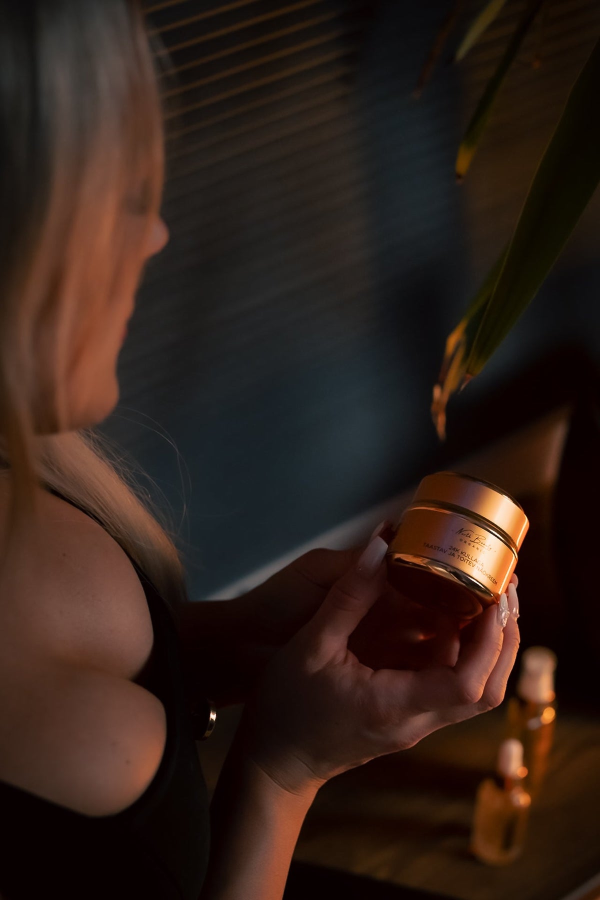 24K Gold – Uudistava kasvovoide aikuiselle iholle, 50ml - Mossen Nordic
