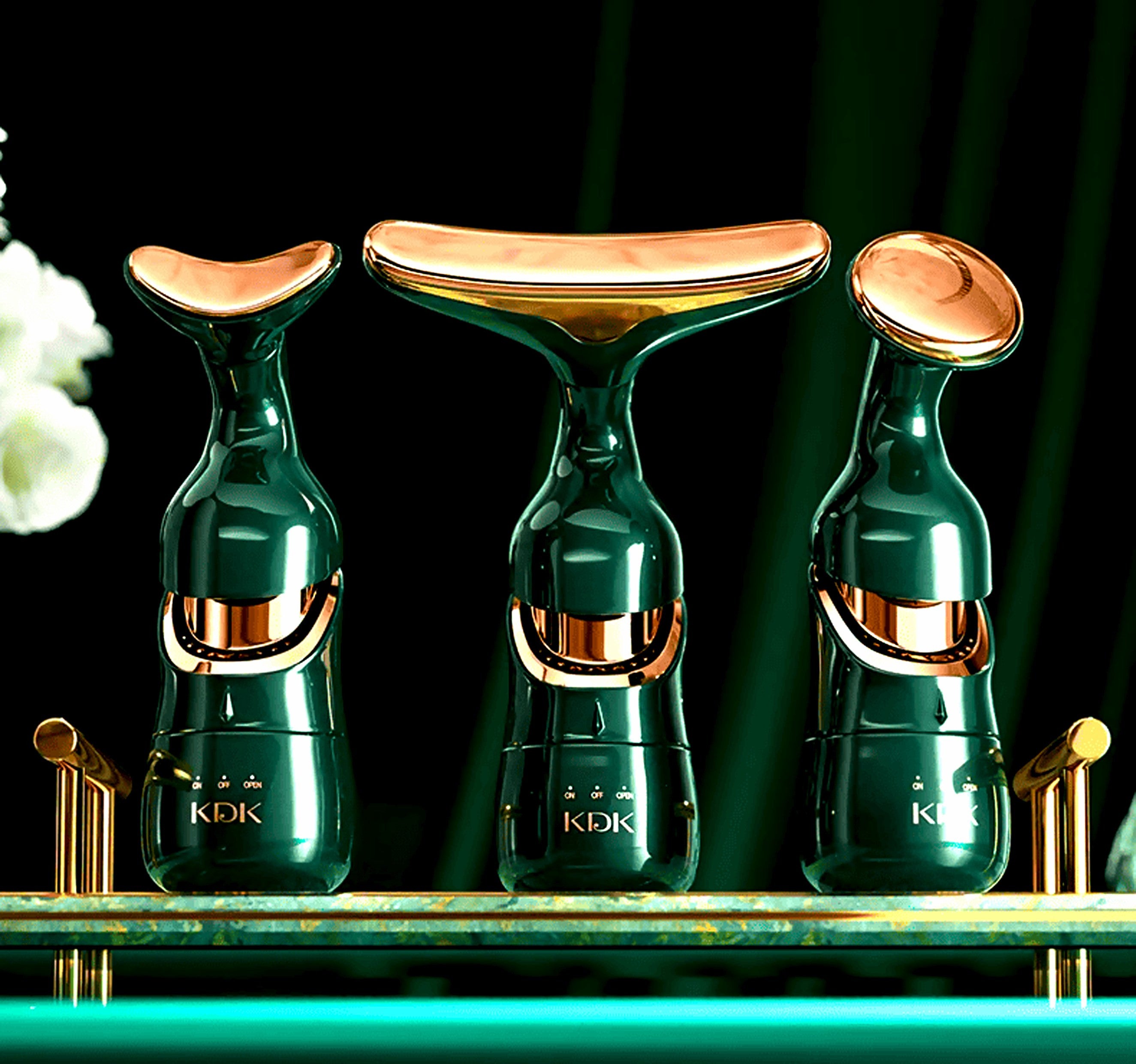 Delphy – Facial massager with three heads